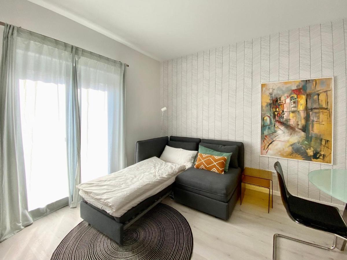 Modernes Apartment, Terrasse Und Garten Am Lilienthalpark Im Suedwesten Berlins Exterior photo